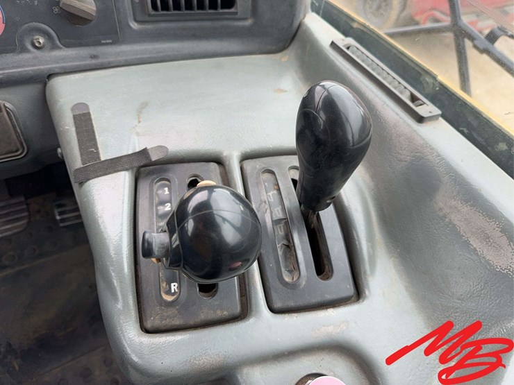 2007-caterpillar-740-image-22