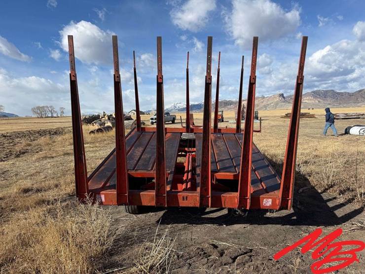 new-holland-1033-image-7