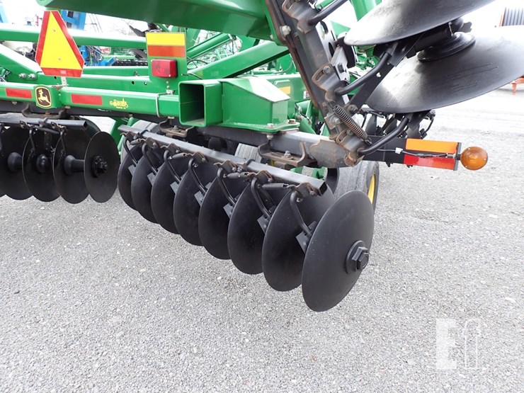 john-deere-2623-image-11