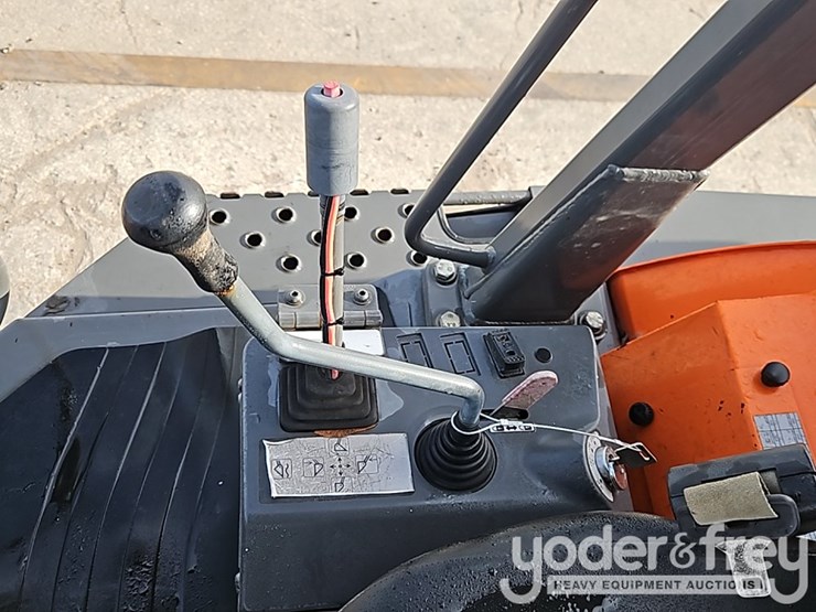 hitachi-zw80-image-29