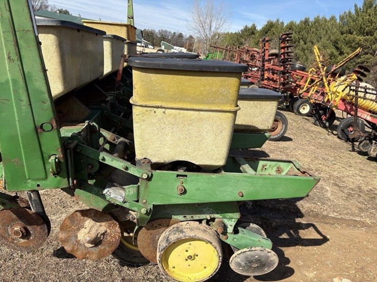 john-deere-7000-image-6