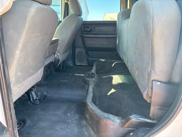 2014-ram-3500-tradesman-image-15