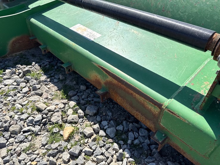 john-deere-520-image-11