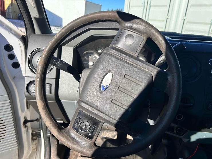 2013-ford-f350-image-18