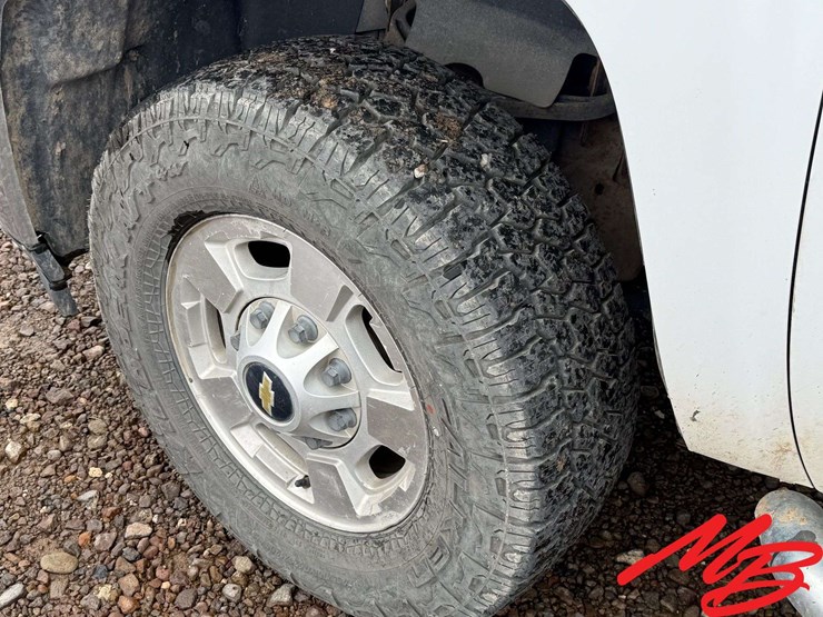 2014-chevrolet-2500-image-10