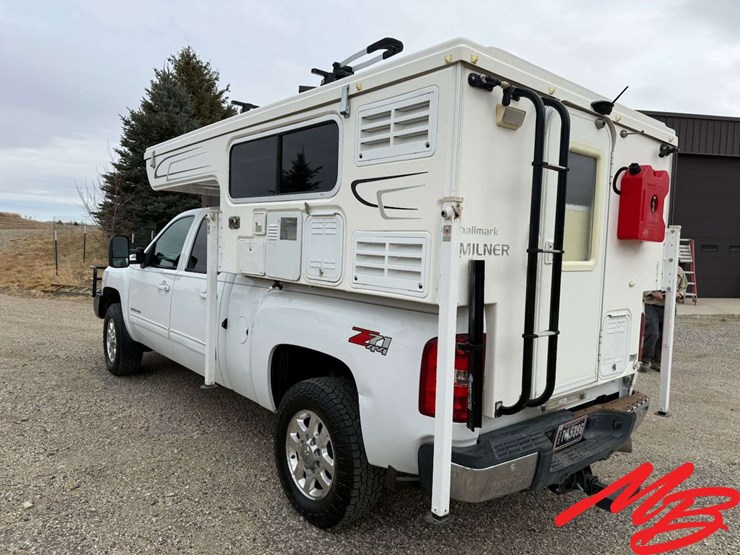 2014-chevrolet-silverado-2500-image-15