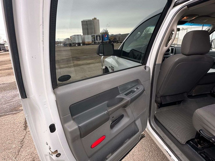 2008-dodge-ram-2500-image-33