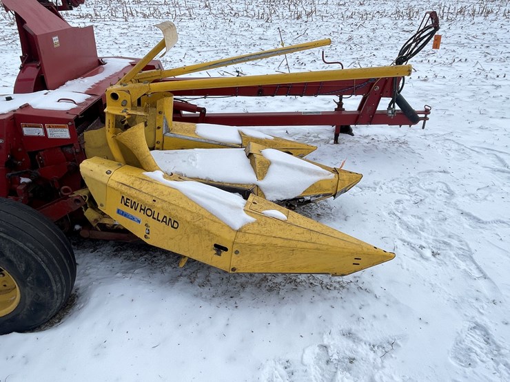 #6024-•-new-holland-(2)-row-corn-head-image-4