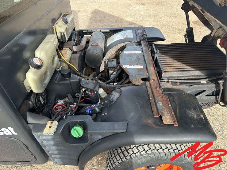 2007-bobcat-toolcat-5600-image-21