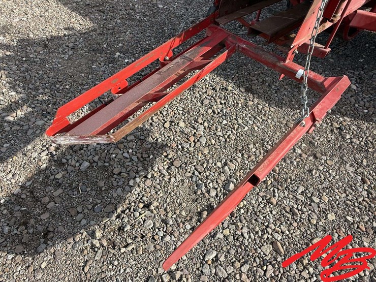 new-holland-426-image-12