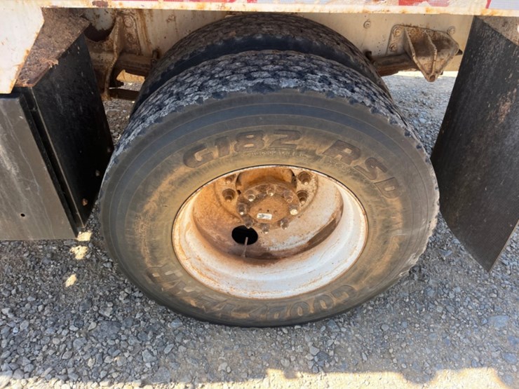 2011-international-workstar-7300-image-13