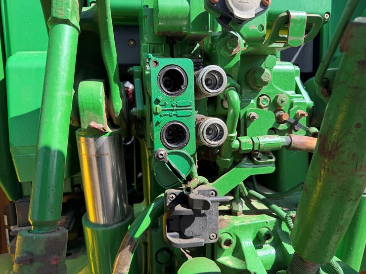 2012-john-deere-6430-image-17