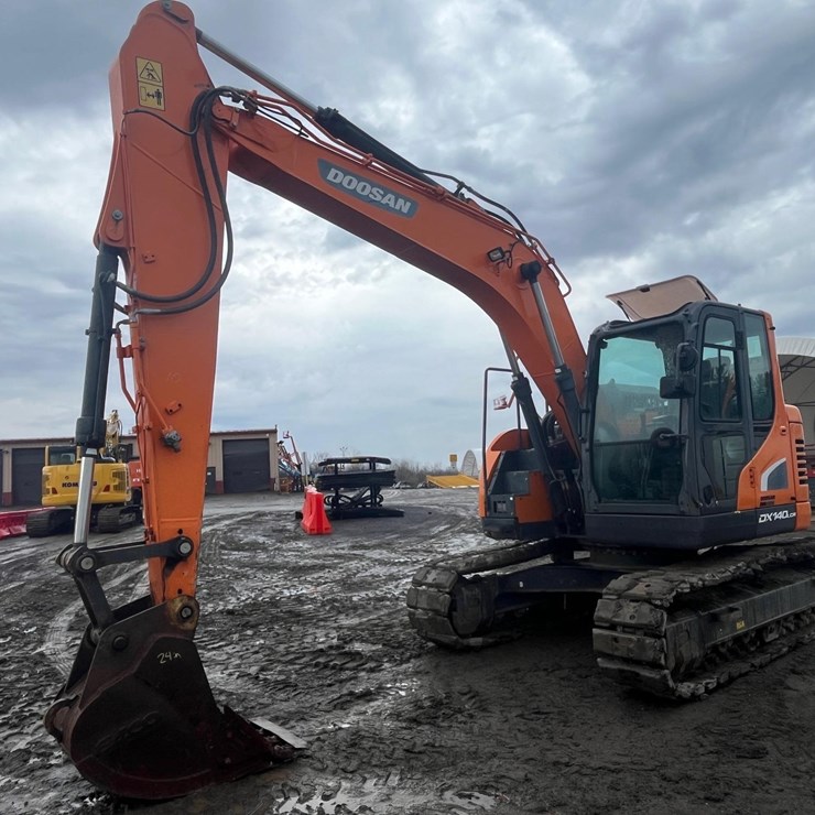 2021 DOOSAN DX140 LCR-5