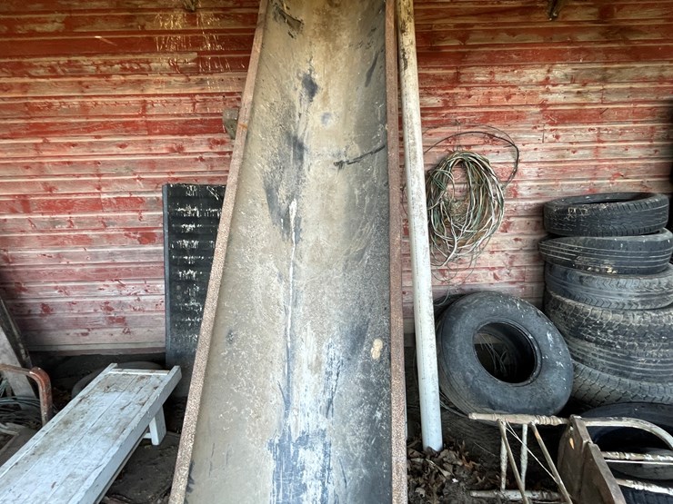 #6083-•-(2)-feed-troughs-image-6