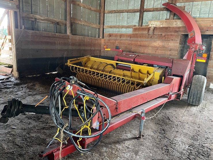 new-holland-fp230-image-1