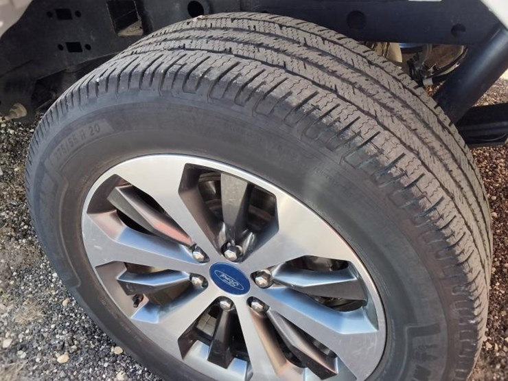 2019-ford-f150-image-21