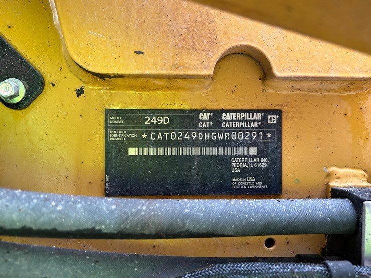 2015-caterpillar-249d-image-29