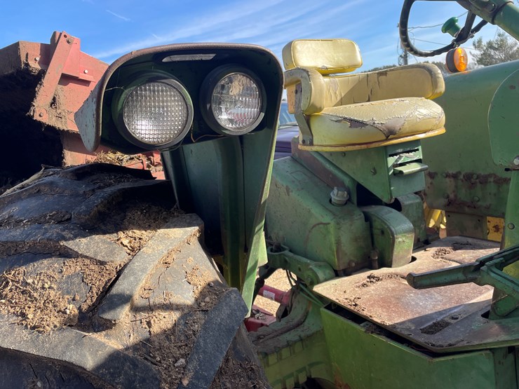 john-deere-4010-image-25