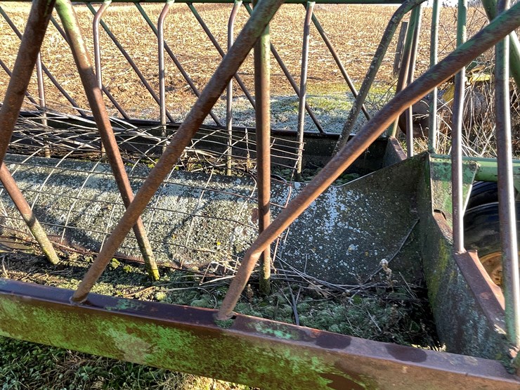 #6029-•-20'-feeder-wagon-image-12