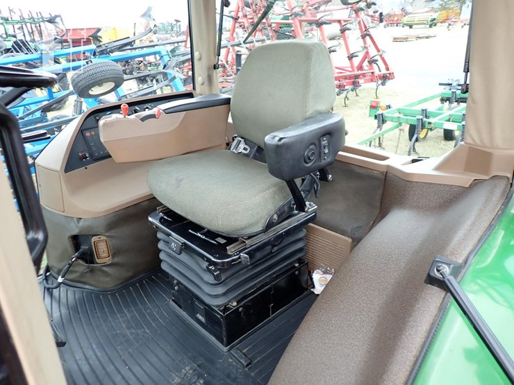 john-deere-8200-image-18