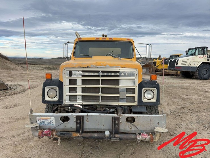 1985-international-s2500-image-2