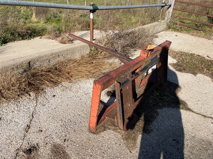 #6050-•-skid-steer-mount-bale-mover-image-5