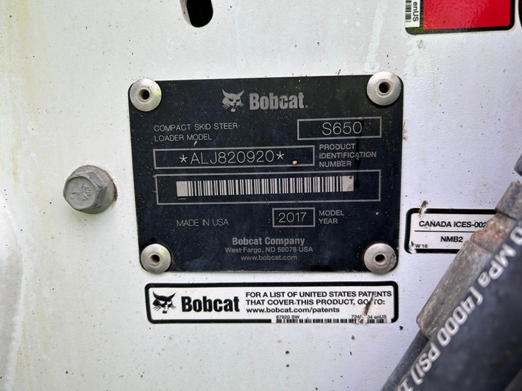 2017-bobcat-s650-image-27