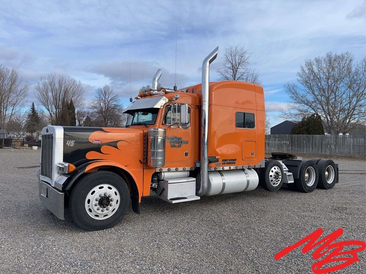 2004-peterbilt-379-image-2