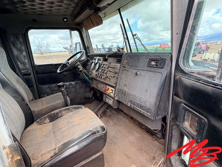 1993-kenworth-t600-image-16