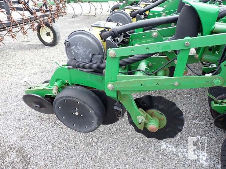 john-deere-1790-image-10
