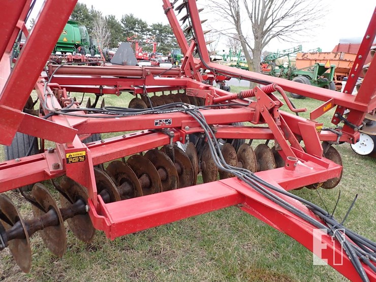 case-ih-3900-image-4