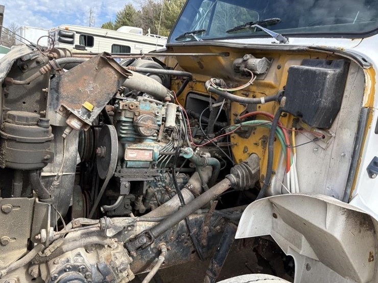 1994-international-4900-image-11