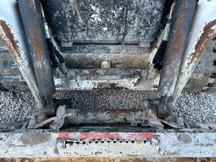 2021-bobcat-t76-image-10