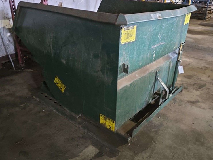 2-yard-cubic-2000lb-capacity-self-dumping-hopper/dumpster,-made-by-d.m-manufacturing-image-3