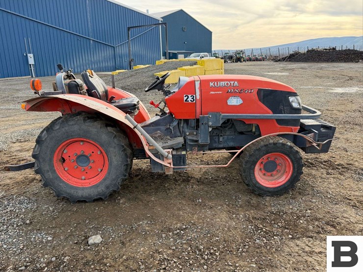 2014-kubota-m8540n-image-7