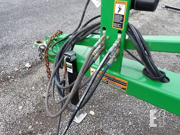 2013-john-deere-2310-image-13