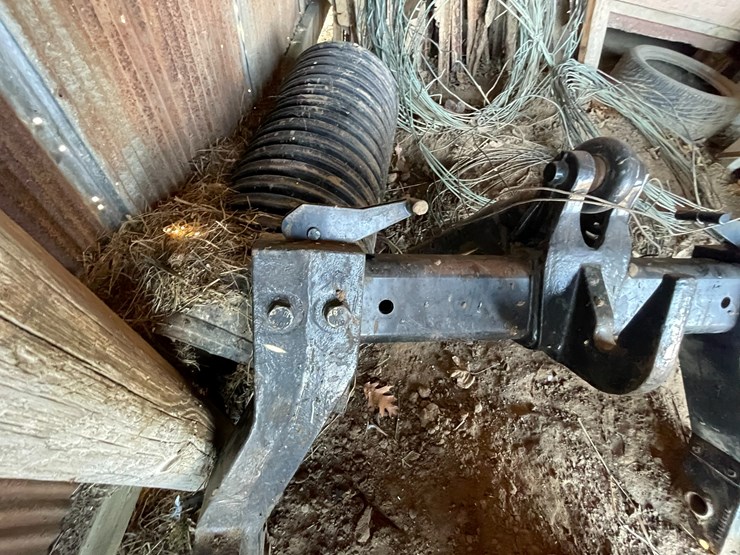 #6086-•-3-point-quick-attach-hitch-image-7