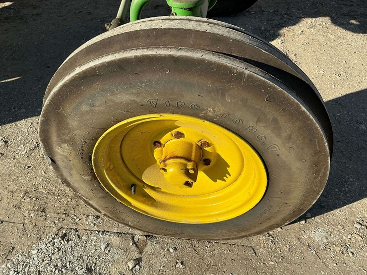 john-deere-70-image-8