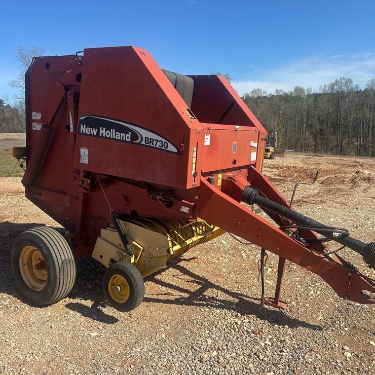 NEW HOLLAND BR730