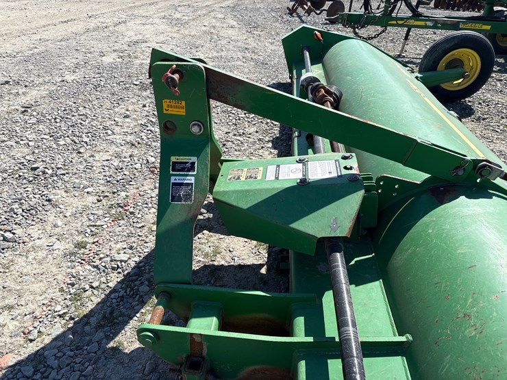 john-deere-520-image-13