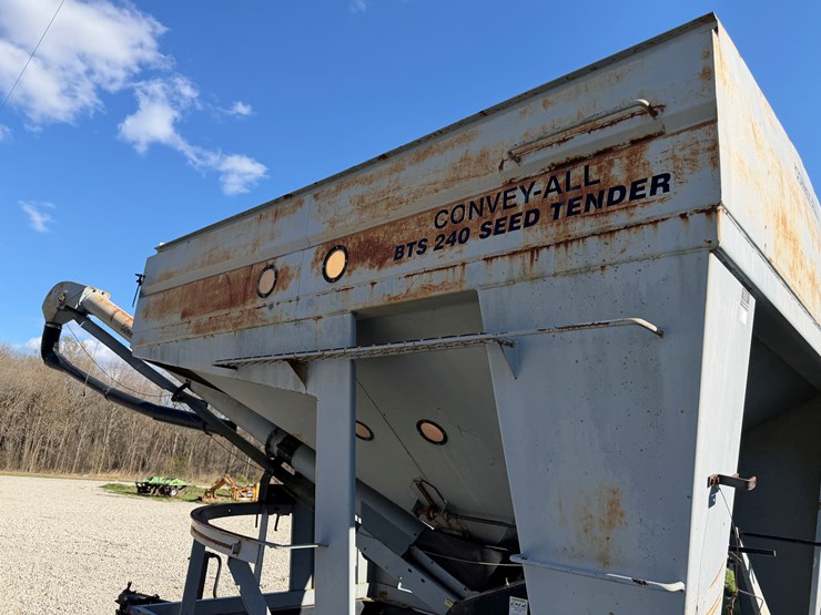 2004-convey-all-bts240-image-18