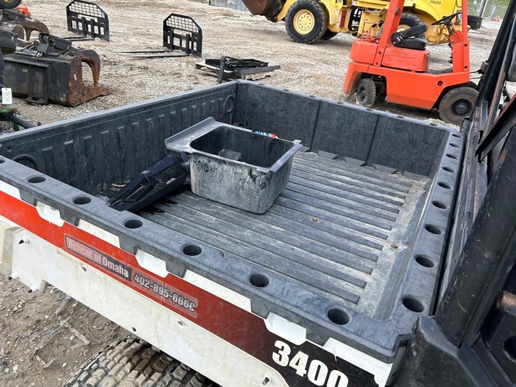 2018-bobcat-3400xl-image-11