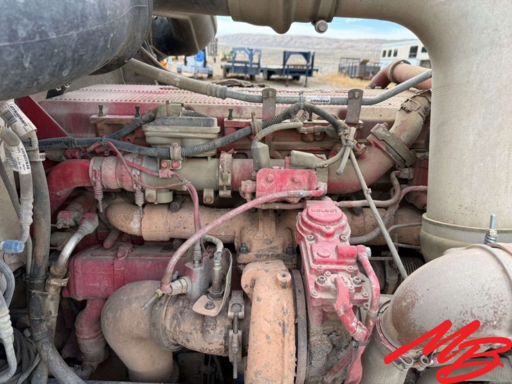 2013-peterbilt-388-image-14