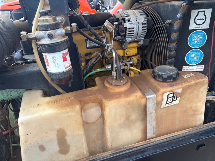 2012-sullair-185-cfm-image-4