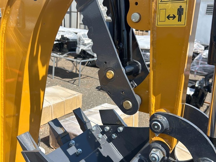 2025-sdlanch-sdle20-mini-excavator-image-3