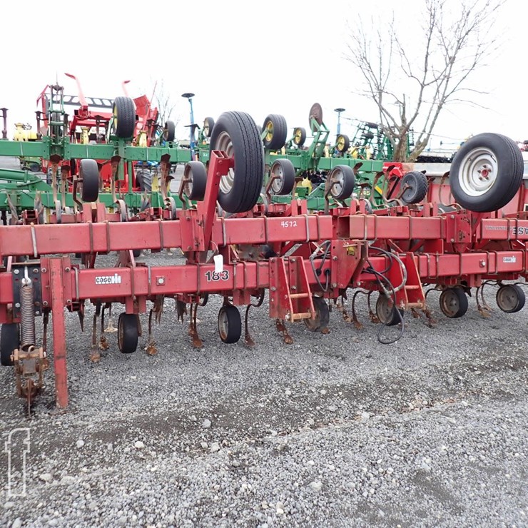CASE IH 183