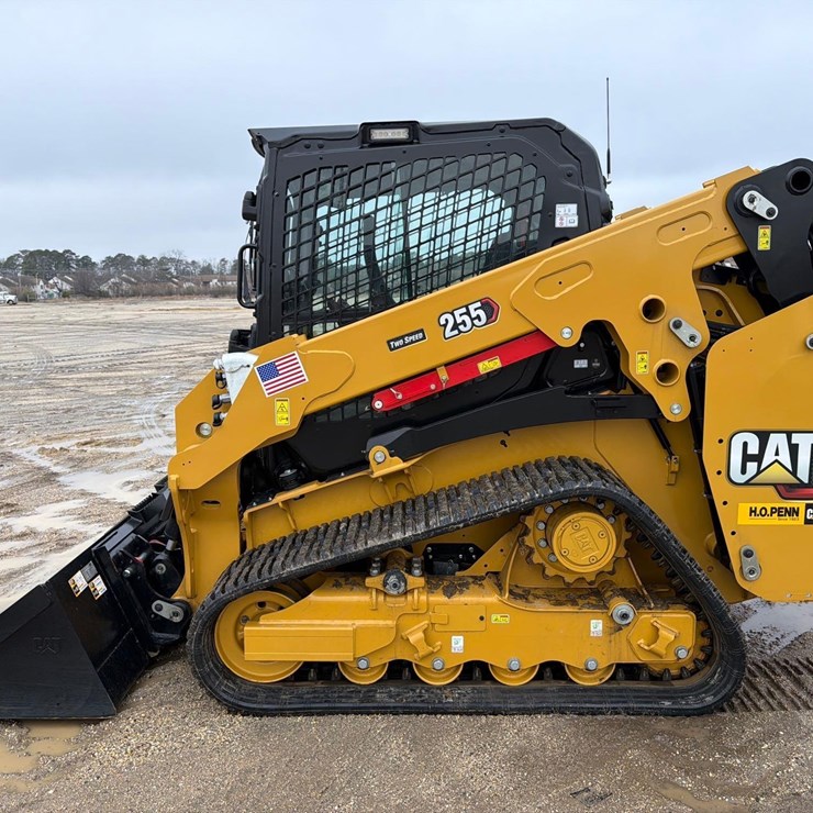 2025 CATERPILLAR 255