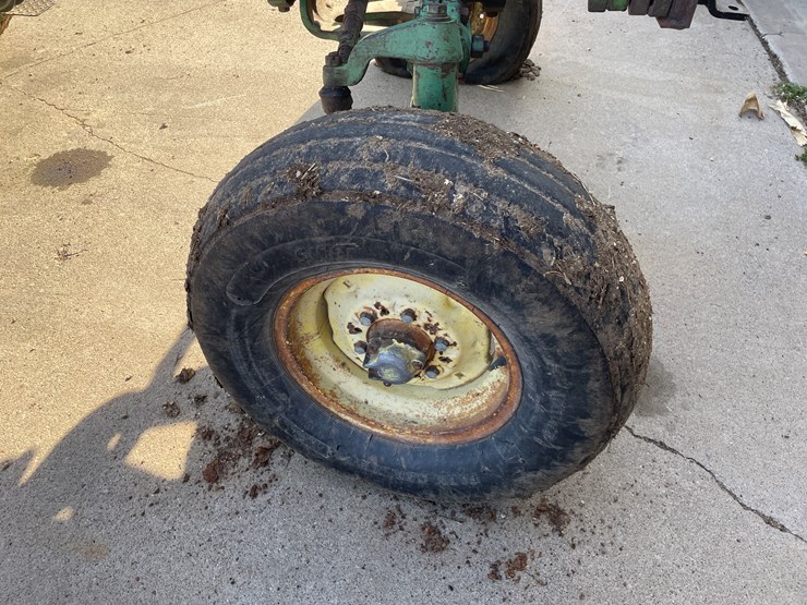 john-deere-4010-image-21