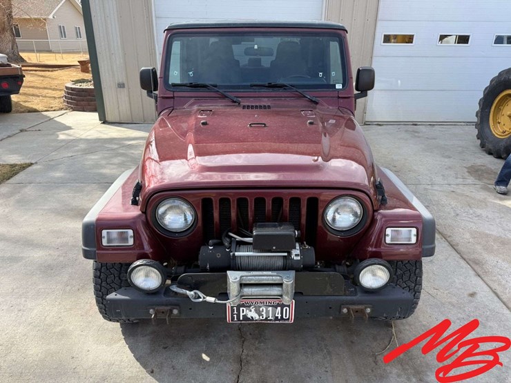 2004-jeep-wrangler-sport-image-2