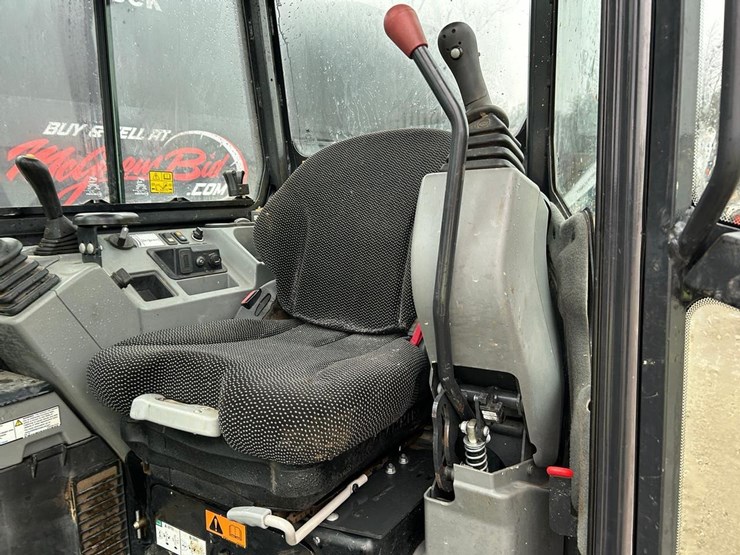 2020-bobcat-e42-image-19